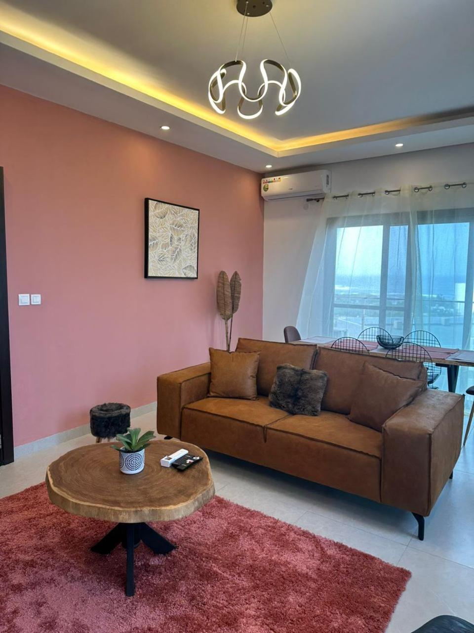 Luxueux Appartements - 2 Pieces Ou 4 Pieces - Quartiers Prises D'Almadies Et Ngor" Dakar Dış mekan fotoğraf