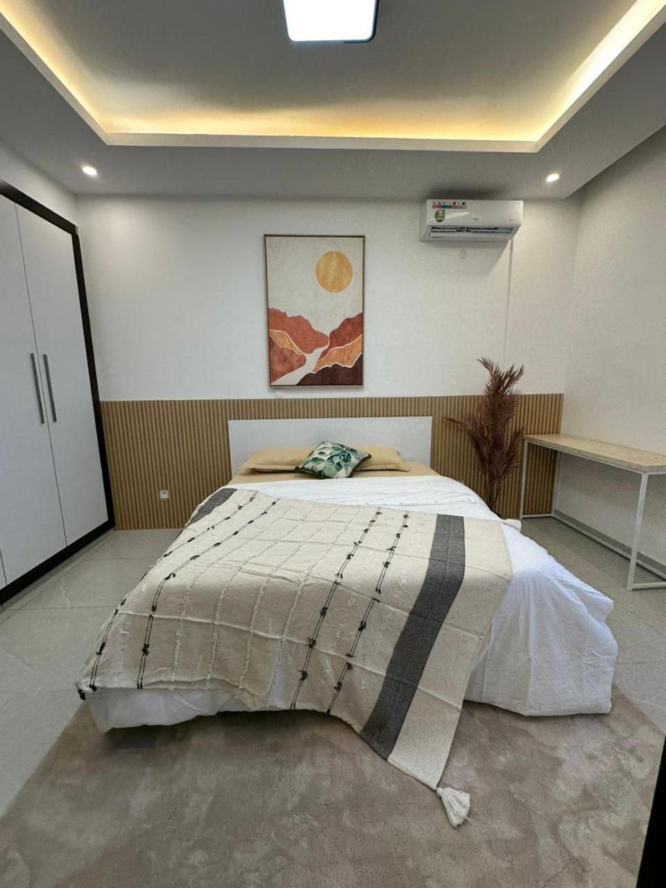 Luxueux Appartements - 2 Pieces Ou 4 Pieces - Quartiers Prises D'Almadies Et Ngor" Dakar Dış mekan fotoğraf